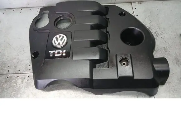 Volkswagen PASSAT B5.5 Engine splash shield/under tray 038103925