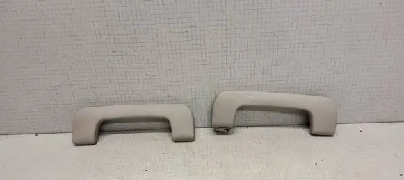 Audi A4 S4 B7 8E 8H Front interior roof grab handle 8E09857607