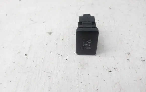 Mitsubishi Outlander Other switches/knobs/shifts 3B053I13