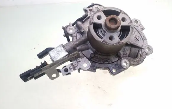 Land Rover Discovery Sport Water pump G4D38501AD 010027802