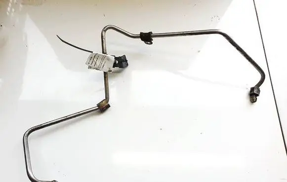 Audi A3 S3 8P Fuel line pipe 