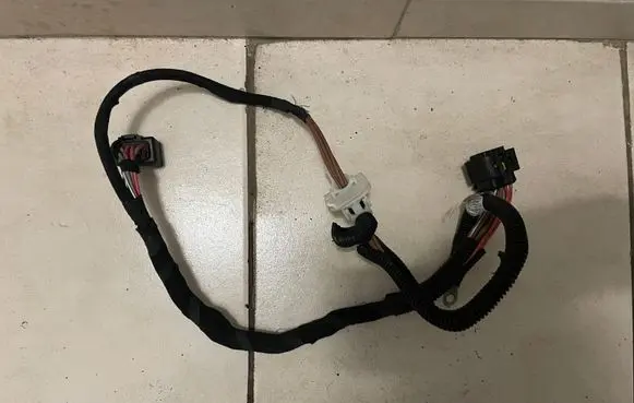 Mini Clubman F54 Engine installation wiring loom 8643384