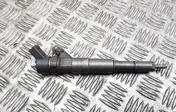 BMW 7 E38 Fuel injector 04451100282354000