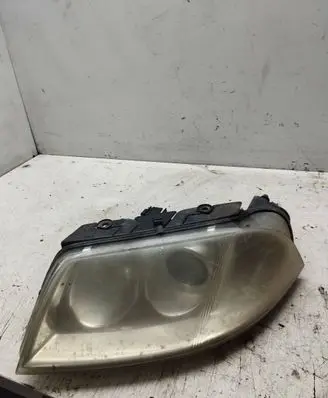 Volkswagen PASSAT B5.5 Headlight/headlamp