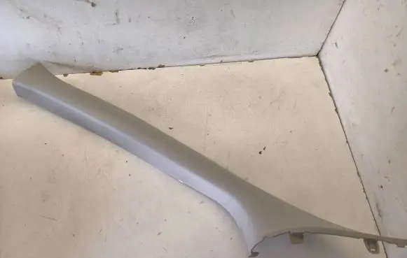 Opel Vivaro (A) pillar trim 769125758R 93868212 SP7510