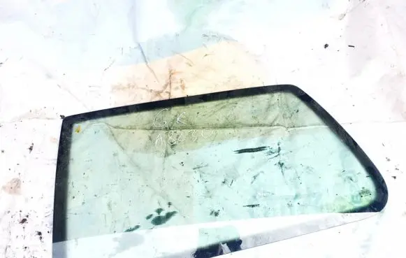 Volkswagen Golf IV Rear side window