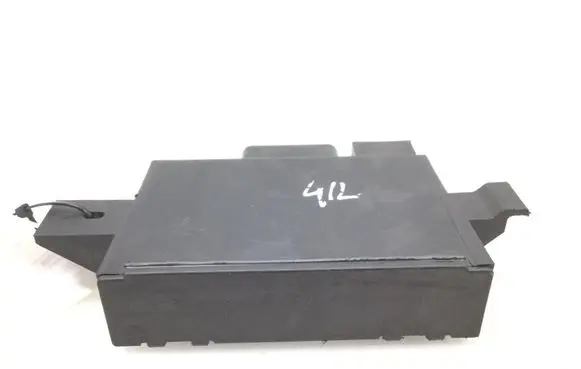 Chrysler Voyager Door central lock control unit/module P04686687AM
