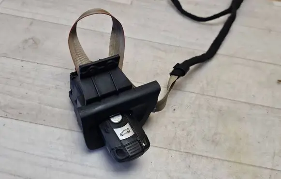 BMW 1 E81 E87 Ignition lock 6933708 10862510