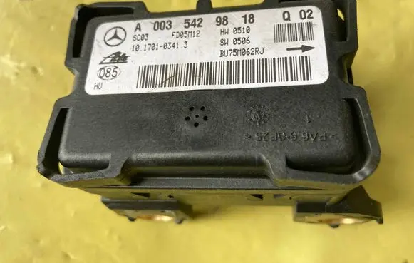 Mercedes-Benz C W203 ESP acceleration yaw rate sensor A0035429818