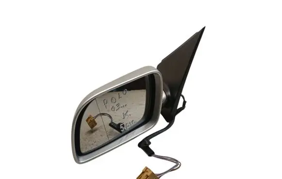 Volkswagen Polo Front door electric wing mirror E1010695