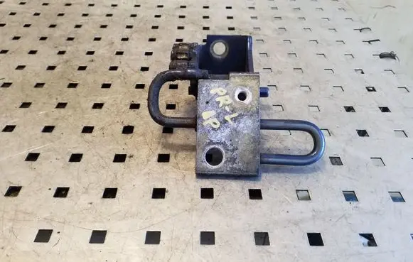 Audi A3 S3 8P Front door lower hinge 