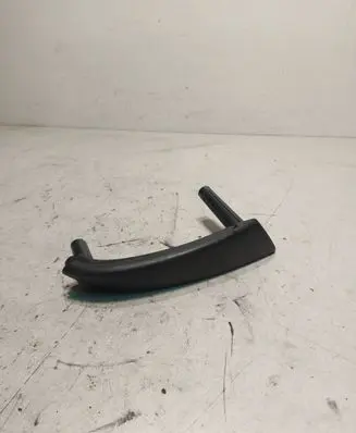 Skoda Octavia Mk2 (1Z) Rear door handle trim 1Z0868537