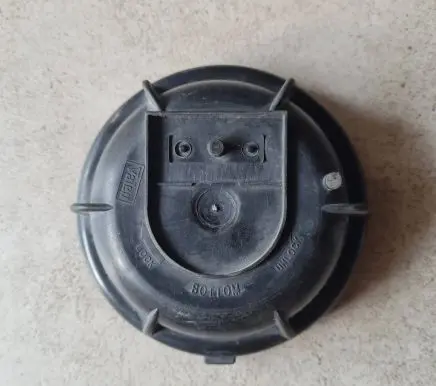 Headlight/headlamp dust cover
