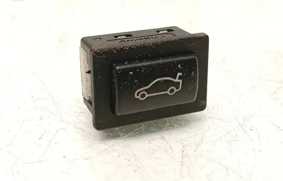 Tailgate opening switch