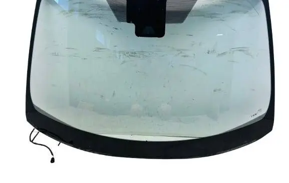 Toyota Yaris Cross Front windscreen/windshield window 