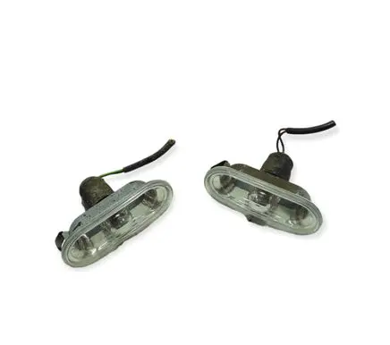 Volkswagen PASSAT B5.5 Front fender indicator light 1j0949117