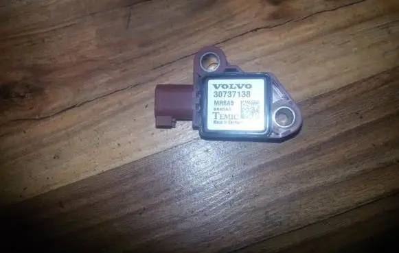 Volvo S40 Airbag deployment crash/impact sensor 30737138 8840a6