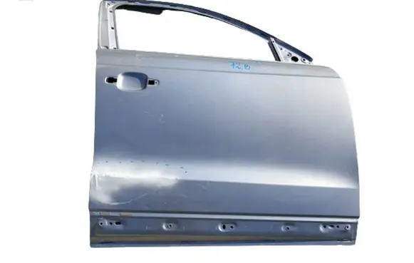 Audi Q3 8U Front door 8U0831152B