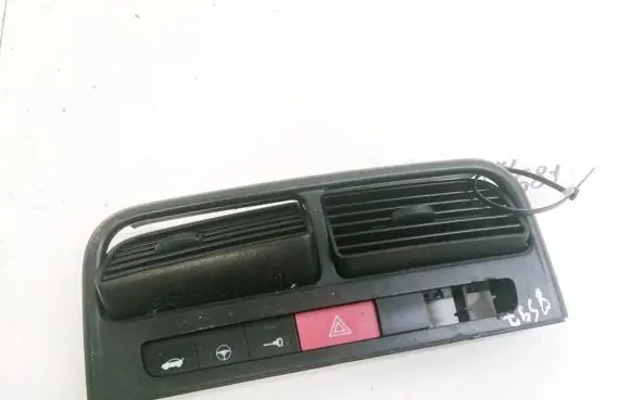 Fiat Punto (188) Dash center air vent grill