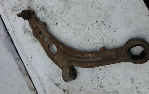 Fiat Punto (188) Front lower control arm/wishbone