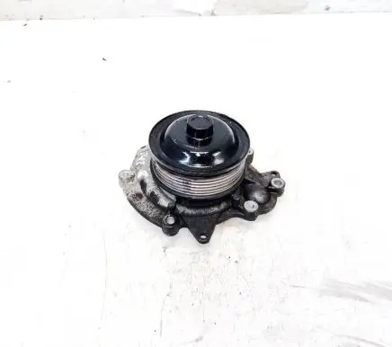 Mercedes-Benz CLS C219 Water pump 6422010410