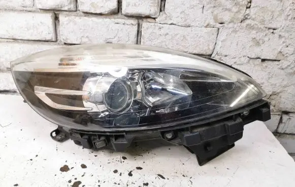 Renault Scenic III - Grand scenic III Headlight/headlamp 260106928R 89906002