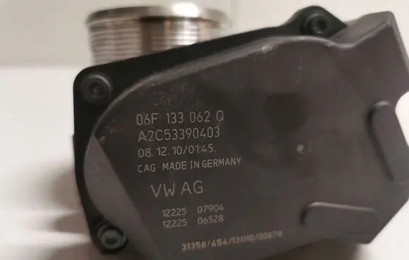 Audi A5 8T 8F Throttle valve 06F133062Q