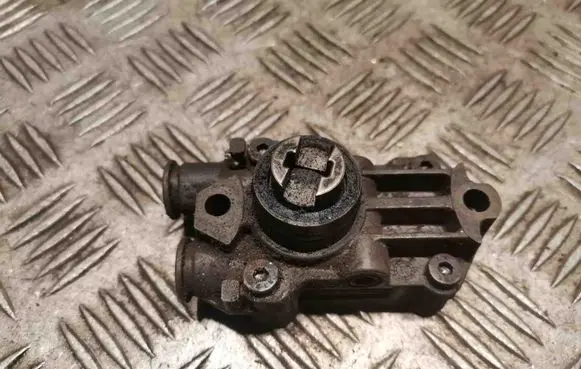 Mercedes-Benz C W203 Fuel injection high pressure pump A6110900350 6110900350