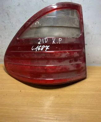Mercedes-Benz E W210 Rear/tail lights A2108204764 C1687