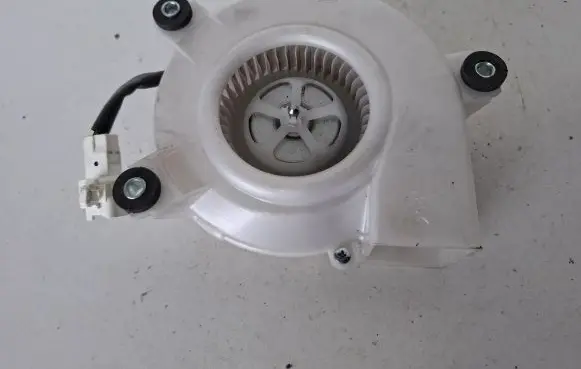 Lexus RX 450H Hybrid/electric vehicle battery fan G923048040 1173001130