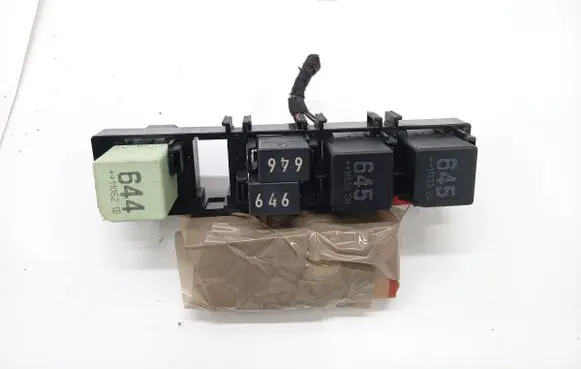 Volkswagen PASSAT B7 Negative earth cable (battery) 7N0937503A