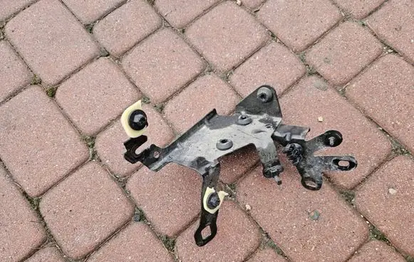 Renault Megane IV ABS pump bracket 478401352R