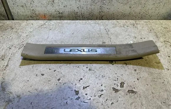 Lexus RX 330 - 350 - 400H Rear sill trim cover 6794048020 67940 6791848030