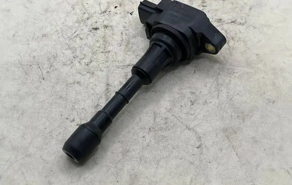 Volkswagen Golf VI Rear glass lock/latch T1869 22448EY00A