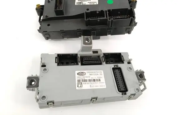 Iveco Daily 4th gen Engine control unit/module 580440070120 5801361912 NBCS20A00