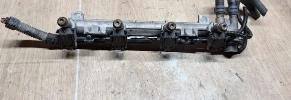 Volkswagen Golf IV Fuel main line pipe 036133319B