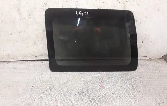Jeep Patriot Rear side window 
