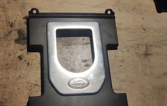 Land Rover Discovery 4 - LR4 Gear shifter surround trim plastic CH22045H92
