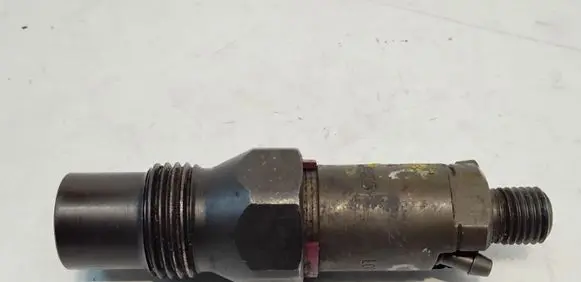 Ford Mondeo MK II Fuel injector LCR6705301E