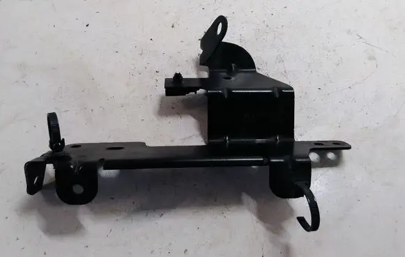 Land Rover Evoque I Other engine bay part HJ3214E186AB
