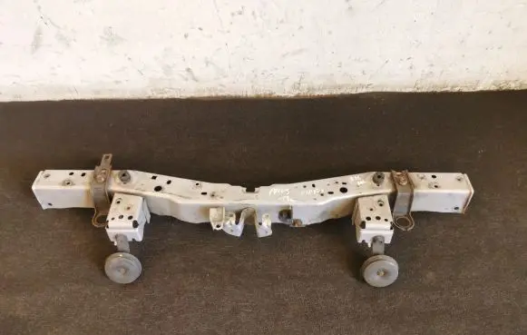 Toyota Prius (XW30) Top upper radiator support slam panel