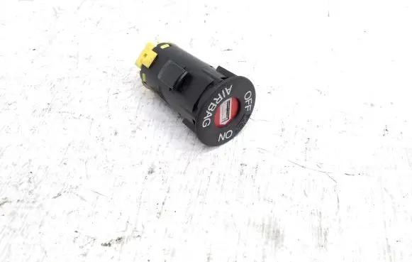 Honda CR-V Passenger airbag on/off switch 