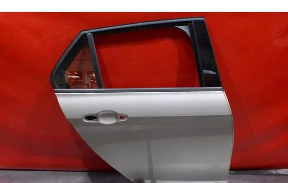 Fiat Tipo Rear door