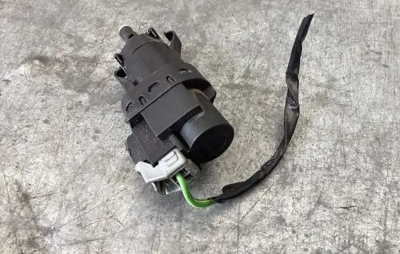 Ford Focus Brake pedal sensor switch 3M5T13480AC