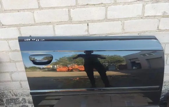 Audi A3 S3 8P Front door
