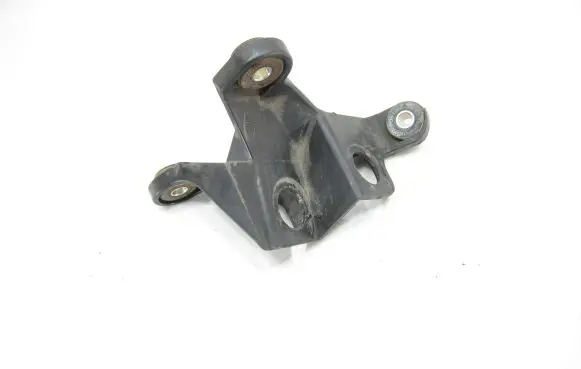 Volkswagen Jetta VI Gear shift cable bracket 1K0711789K