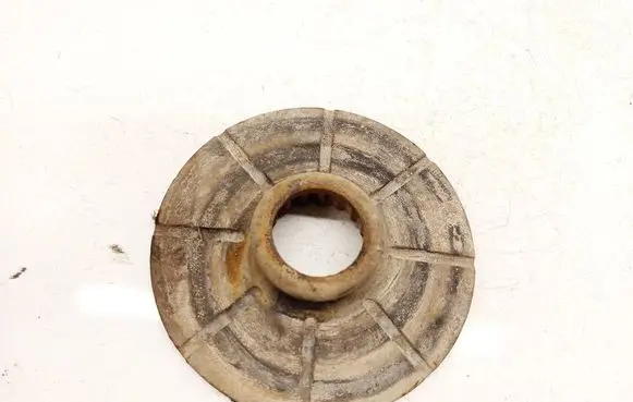 Opel Zafira B Front coil spring rubber mount 90538496