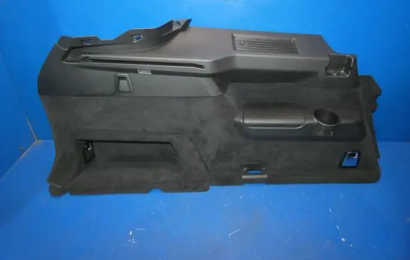 Volvo XC90 Trunk/boot side trim panel 31322565 4028942 2012091111002140