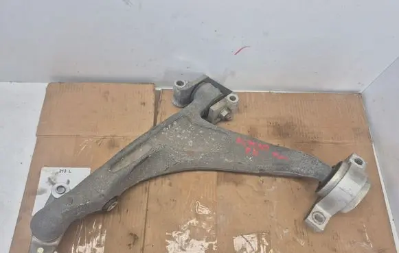 Front lower control arm/wishbone