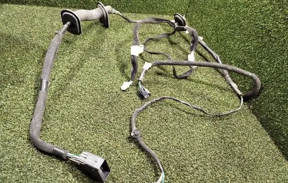 Renault Trafic III (X82) Front door wiring loom 242106643R 241252495R